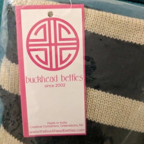 Sweater Poncho - Picture 2 of 6